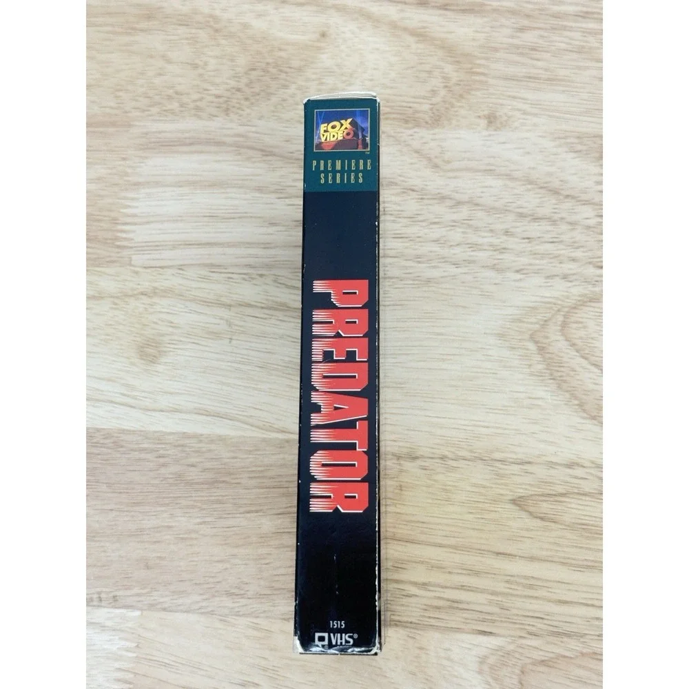 Predator VHS VINTAGE 1988 CBS FOX‎ Video SCHWARZENEGGER #32